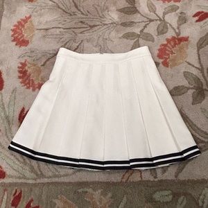 NWOT Aritzia (Sunday Best) Olive Pleated Micro Skirt